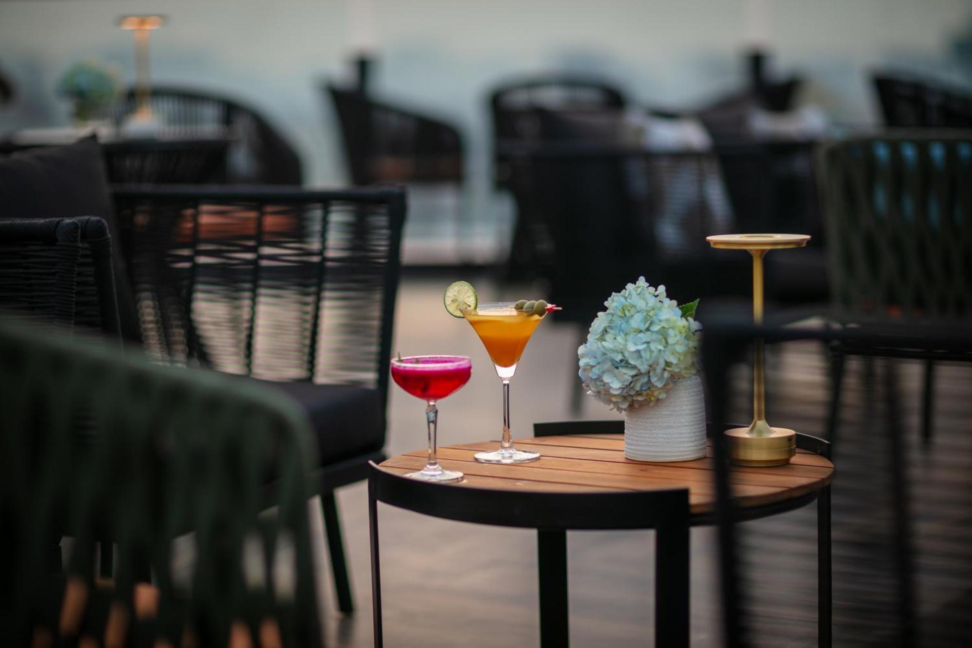 May De Ville Corner Hotel Hanoi Exterior photo